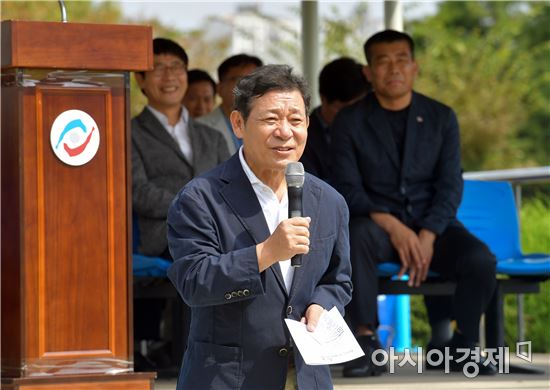 윤장현 광주시장, 광주시내버스 노·사한마음 단합대회 참석