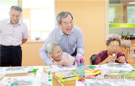 유근기 곡성군수, 추석 명절 앞두고 사회복지시설 위문