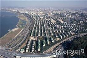 1999년 상공에서 촬영한 반포주공1단지 일대 전경(사진 :서울시)