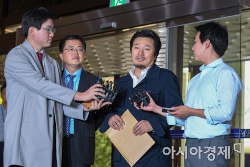 [포토]이상호 기자, 고 김광석 사건 참고인 조사 출석