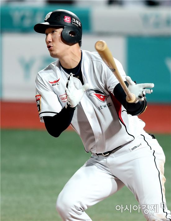 [포토]오태곤, '추격의 1타점 2루타'