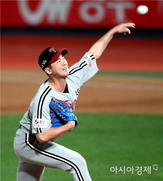 [포토]역투하는 LG 진해수