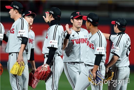 [포토]LG, '5위 경쟁 아직 끝난 거 아니야'