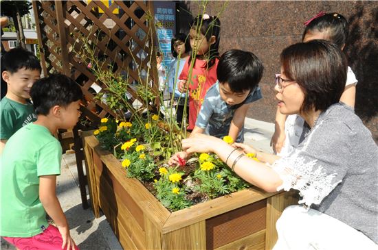 중랑구 은행나무길 즐겨요~