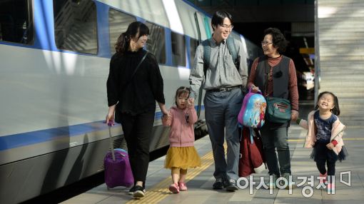 [포토]다가온 추석, 설레는 고향행 열차
