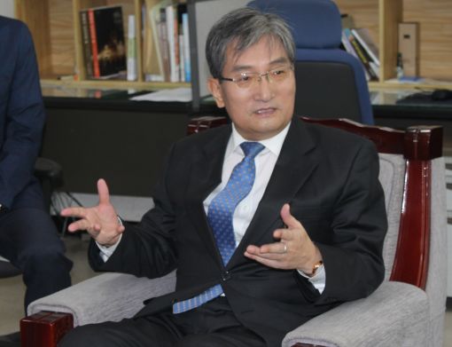 노영민 "이마트·롯데 철수는 '사드' 때문 아니다"