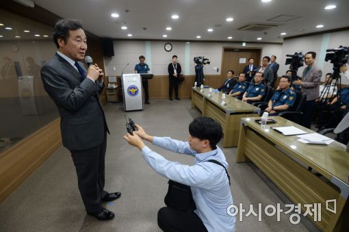[포토]서울지방경찰청 찾은 이낙연 총리
