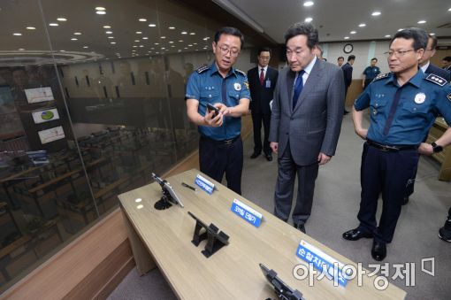 [포토]서울지방경찰청 찾은 이낙연 총리