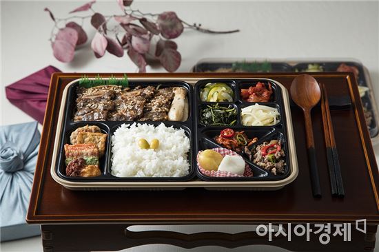 '편의점 왕국' 日 넘보는 韓…프리미엄 도시락으로 승부건다 