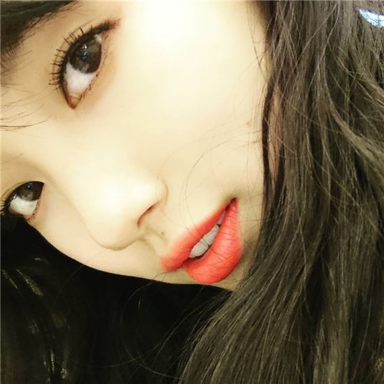 ‘당신이 잠든 사이에’ 수지, 초근접에도 굴욕없는 미모 ‘눈길’...네티즌들 “얼굴깡패”