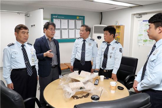 이재영 전남도지사 권한대행, 119종합상황실 등 찾아 격려 