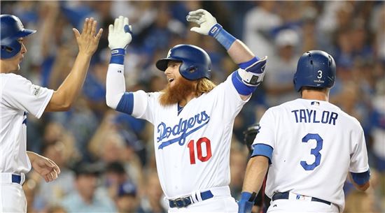 '터너 3안타 5타점' 다저스, NLDS 1차전 승리