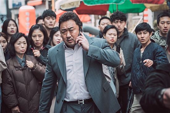 '범죄도시, 청불영화 흥행 7위 달성 눈앞에…'여전한 박스오피스 1위'