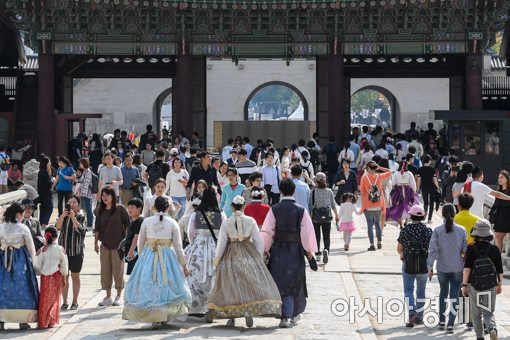 [황금연휴가 남긴 기록들]우려 속 열흘 연휴 내수진작 통했다(종합)