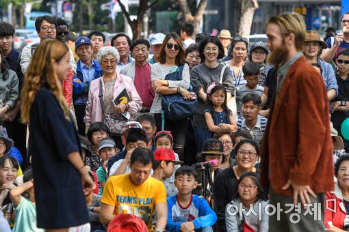[포토]서울거리예술축제, '거리에서 예술을 만나다'