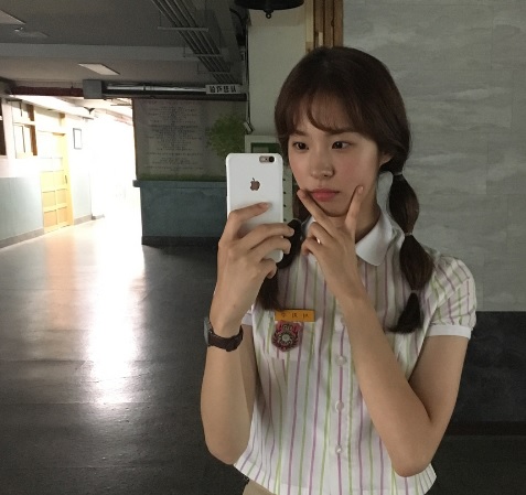 ‘황금빛 내 인생’ 서은수, 교복 입고 귀엽게 찰칵…'본방 사수 해주세요'