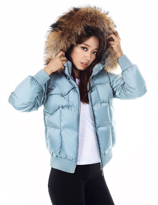 밀레, 항공점퍼 스타일의 숏다운 ‘아레스 다운’ 출시