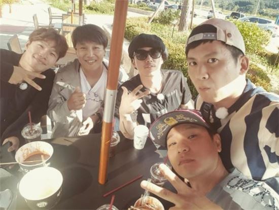 ‘용띠클럽’ 이들의 20년 우정은 ‘리얼’...“한 번도 싸운 적 없어” 