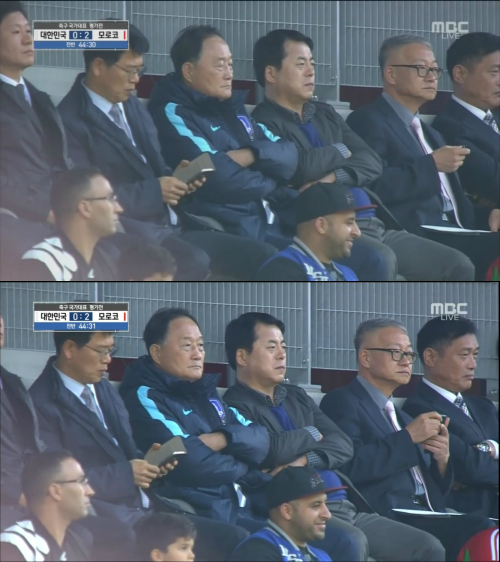 김호곤, 관중석서 침대축구?…네티즌 “집에 가서 푹 쉬는게 어떨까”