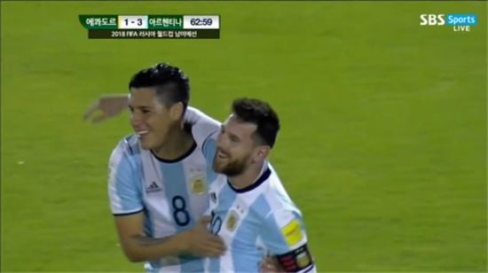 아르헨티나 에콰도르, 메시가 빛난 위기의 순간…"유일무이한 선수"