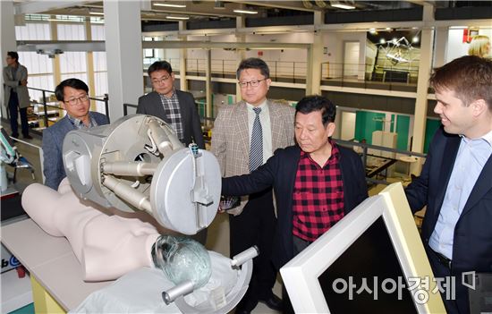 윤장현 광주광역시장, 독일 프라운호퍼 IPA 방문 