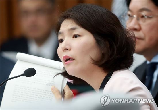 [이미지출처=연합뉴스]전희경 자유한국당 의원