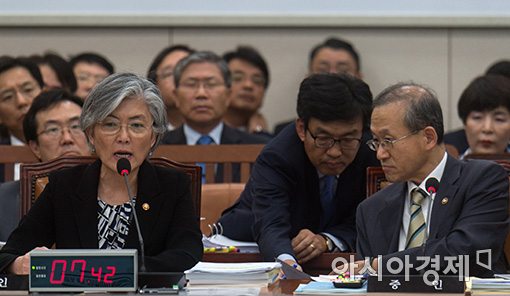[포토]답변하는 강경화 외교장관