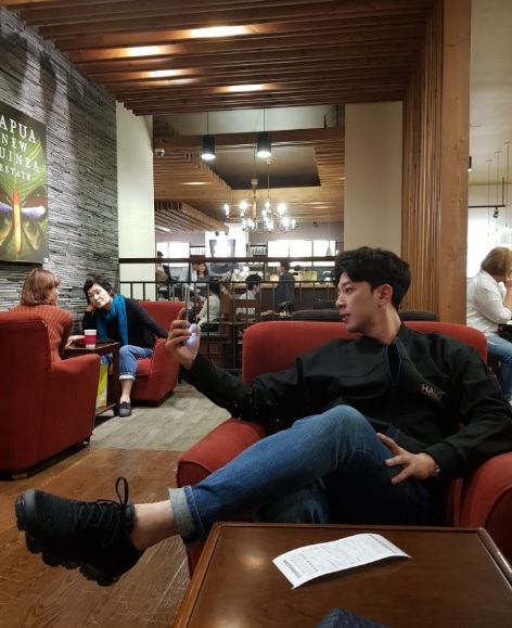 '팬텀싱어2' 안현준, 근황 사진 공개에 "이기적으로 잘생겼네"