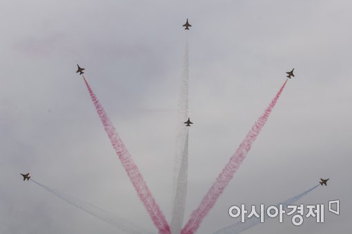 [포토]신속하게 분열하는 블랙이글스