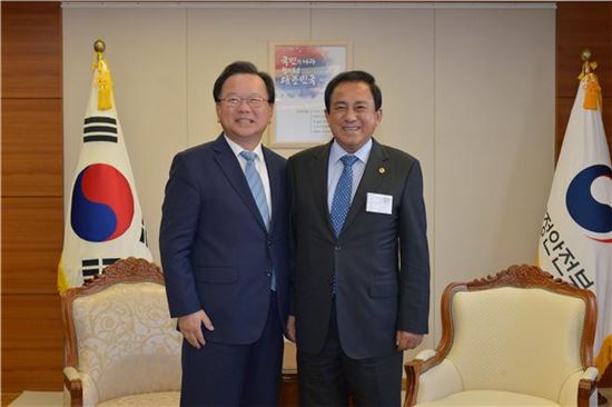 양준욱 시·도의회의장협의회 회장 “지방의원 정책보좌관제 도입 절실”