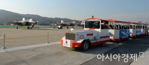 [포토]아덱스 찾은 국회 국방위원회