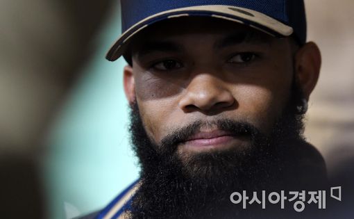 [포토]인터뷰하는 테임즈