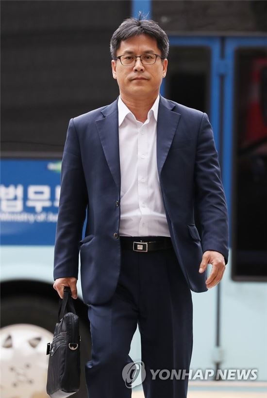'화이트리스트' 허현준 前행정관 구속…檢수사 속도