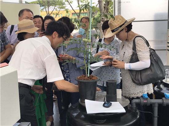 관악구 학생들 세계 최초 첨단기술 경험