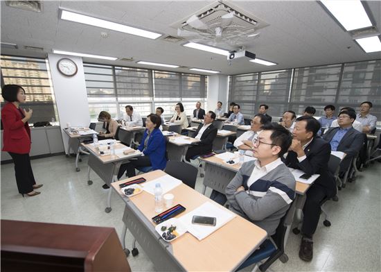 광진구의원들 성폭력예방 교육 받아  