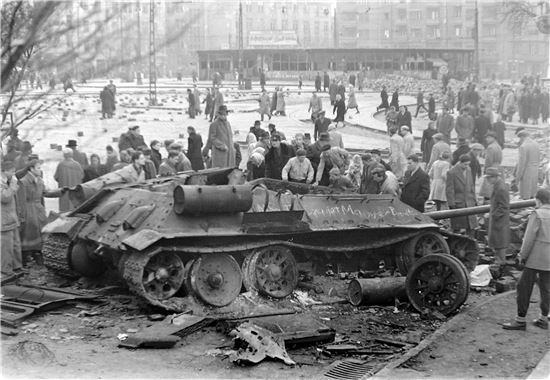 [역사 속 오늘]61년 전 오늘, '부다페스트의 봄' 헝가리 혁명 발생