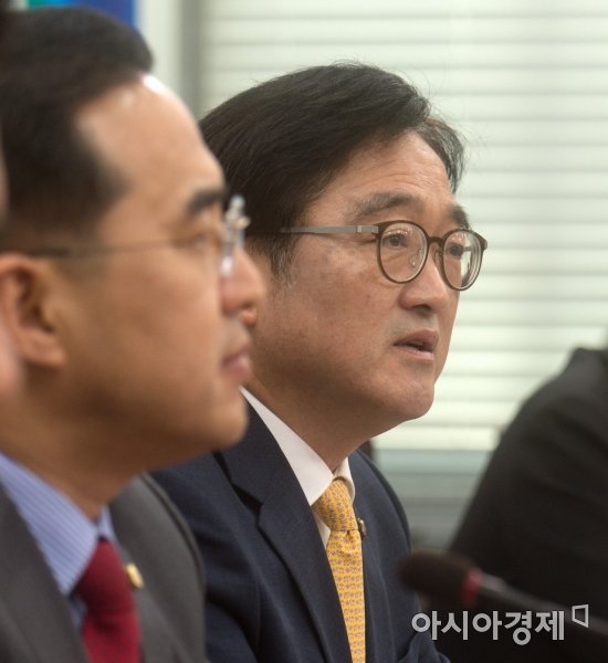 발언하는 우원식 원내대표