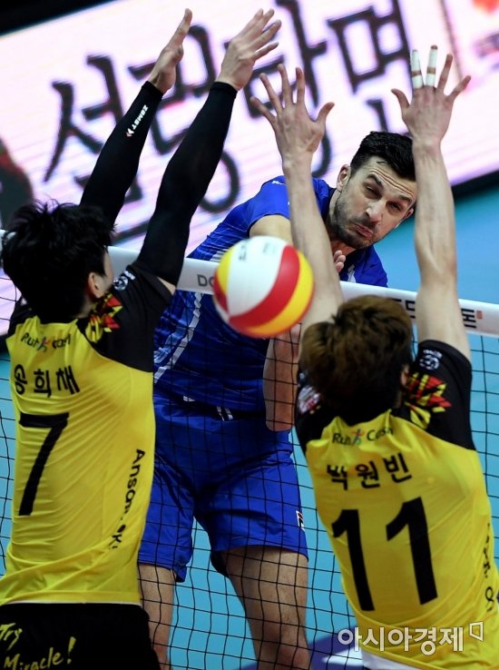 [포토]가스파리니, '블로킹 뚫었어'