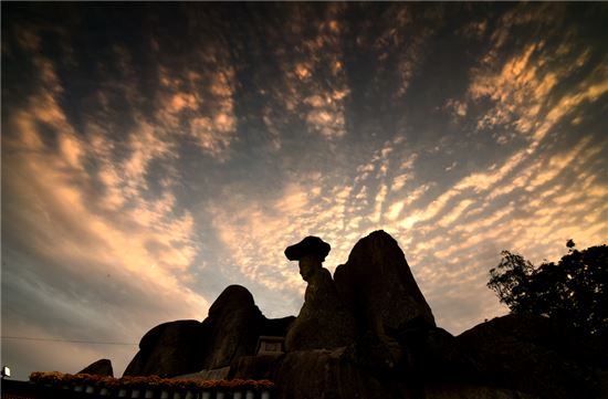 [여행만리]절에 왜 왔노, 최선을 다하면 되는기라~