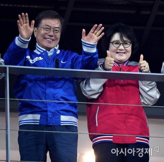문재인 대통령과 영부인 김정숙 여사[사진=김현민 기자]