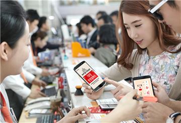 SK텔레콤은 중국과 일본을 방문하는 고객을 위해 출시한 'T로밍 한중일패스' 요금제가 출시 50일만에 이용객 10만명을 돌파했다고 26일 밝혔다.