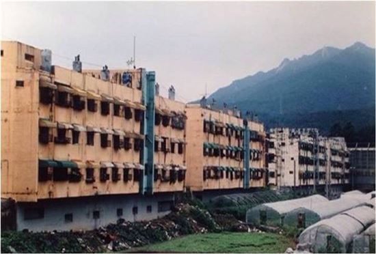 과거 대전차방호시설 시민아파트의 모습