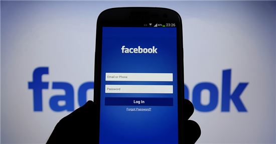前 페이스북 직원 폭로 "사용자 보호보다 '데이터 수집'이 우선순위"
