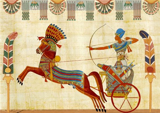 고대 이집트의 전차를 그린 그림(사진=픽사베이)