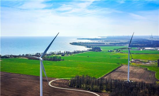 캐나다 온타리오주 정부와 1369메가와트(MW) 규모의 태양광·풍력발전소를 건립하기로 한 '온타리오 프로젝트'.[사진=삼성물산]