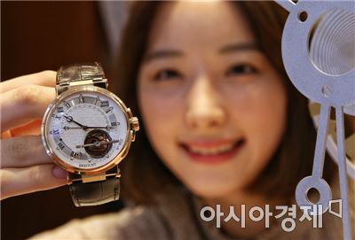 [포토] '2억원대 시계'…브레게 '마린 에콰시옹 마샹 5887'