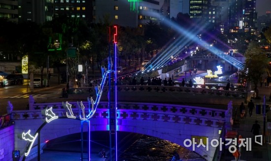 [포토]빛으로물든 청계천