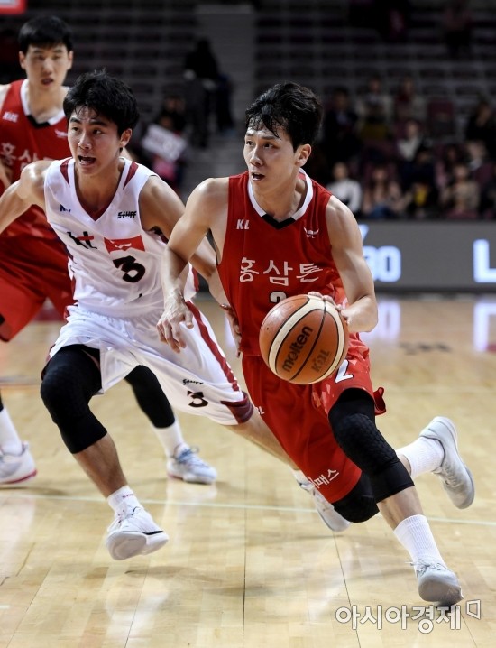 [포토] 돌파 시도하는 김기윤