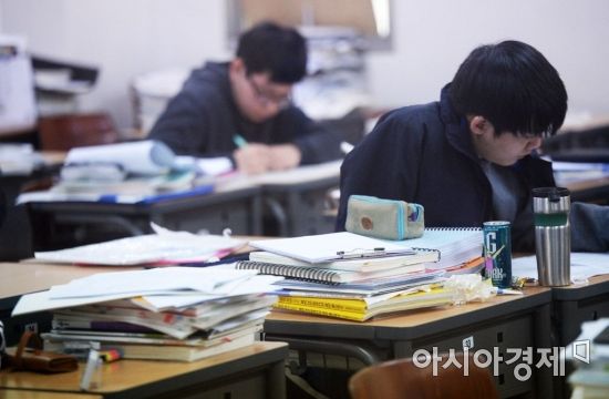 결전의 날 수능, 전자기기 지참은 절대 금물