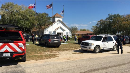5일(현지시간) 미 텍사스 선더랜드 스프링스에서 총기난사 사고가 발생했다. (출처: abc KSAT)